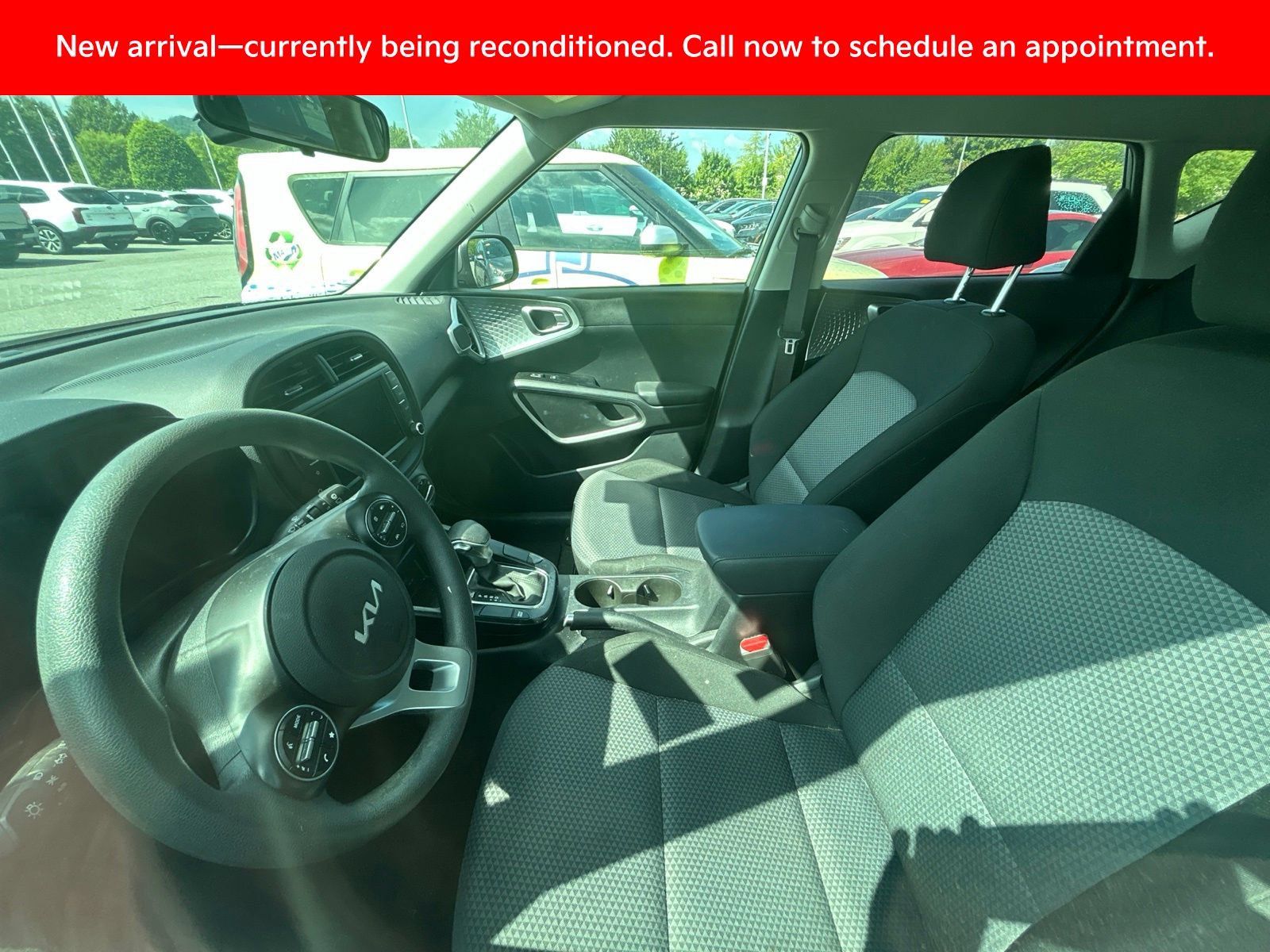 Certified 2025 Kia Soul LX w/ LX Technology Package FWD image 5