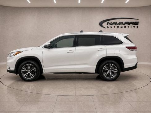 Used 2016 Toyota Highlander XLE FWD image 4