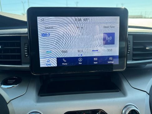 Used 2023 Ford Explorer XLT w/ Equipment Group 202A AWD/4WD image 21