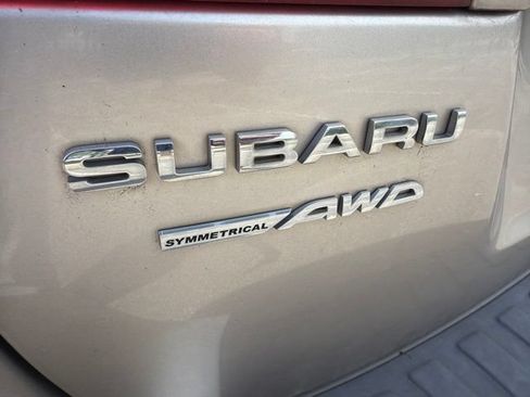 Used 2017 Subaru Outback 2.5i Limited AWD/4WD image 6