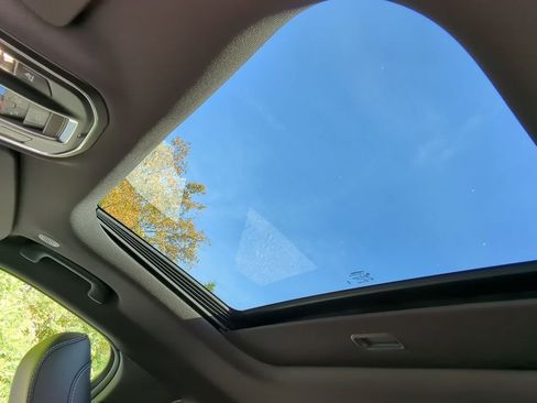 New 2025 Jeep Grand Cherokee L Altitude image 22