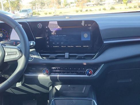 Used 2026 Chevrolet Equinox RS w/ Convenience Package III image 17