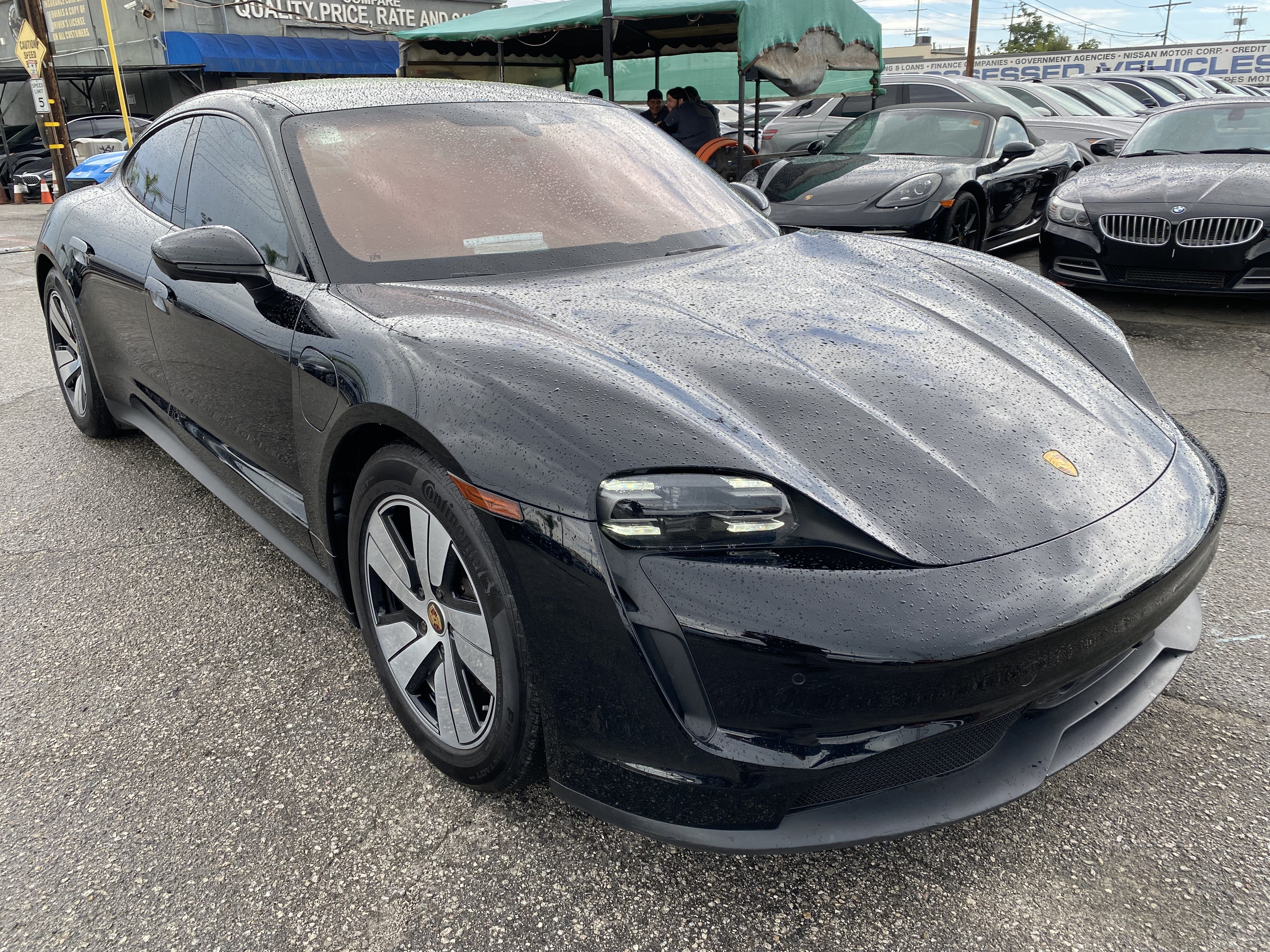 Used 2022 Porsche Taycan RWD image 8