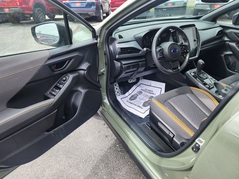 Used 2025 Subaru Crosstrek 2.5i Sport AWD/4WD image 17