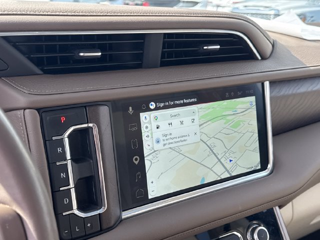 Used 2024 GMC Yukon Denali w/ Advanced Technology Package AWD/4WD image 26