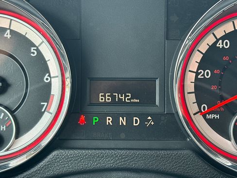 Used 2017 Dodge Grand Caravan SE FWD image 26