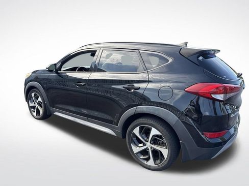 Used 2018 Hyundai Tucson Value FWD image 2