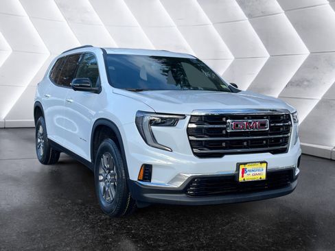 New 2026 GMC Acadia Elevation image 8