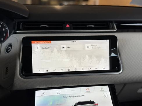 Used 2020 Land Rover Range Rover Velar R-Dynamic S AWD/4WD image 34