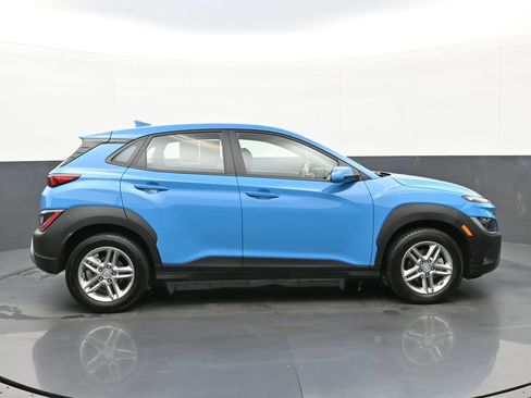 Certified 2022 Hyundai Kona SE image 2