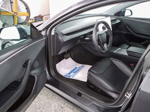 Used 2024 Tesla Model 3 Long Range image 3