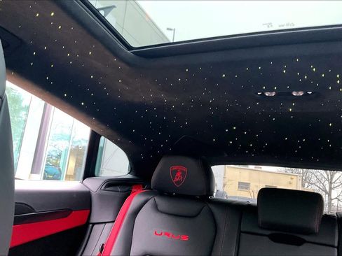 Used 2024 Lamborghini Urus S image 32