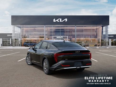New 2026 Kia K4 FWD image 5
