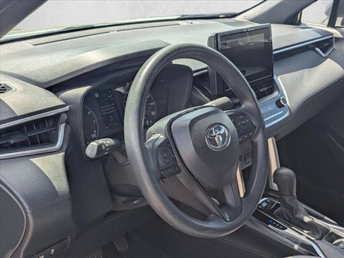 Used 2024 Toyota Corolla Cross AWD Hybrid image 8