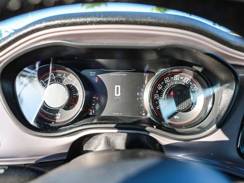 Used 2023 Dodge Challenger SXT w/ Blacktop Package image 9