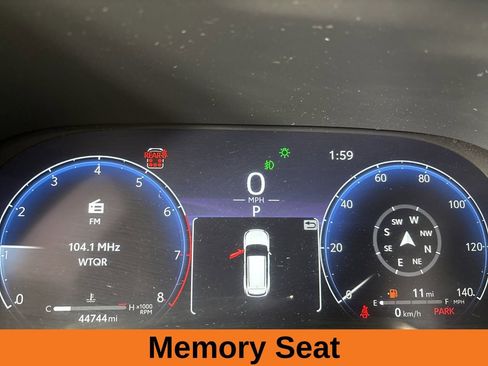 Used 2023 Toyota Highlander Limited image 15