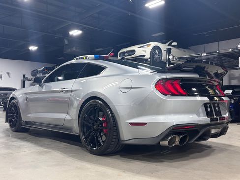 Used 2022 Ford Mustang Shelby GT500 w/ Technology Package image 5