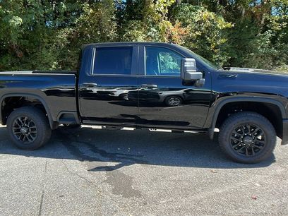 New 2025 Chevrolet Silverado 2500 Custom w/ Custom Value Package