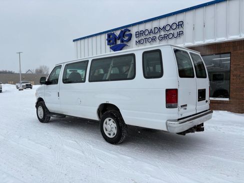Used 2007 Ford E-350 and Econoline 350 XLT image 3