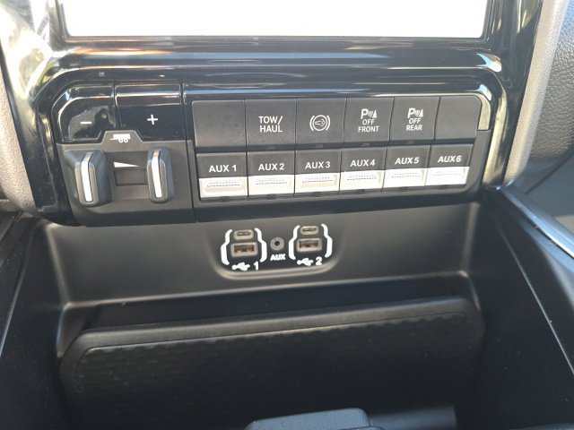 Used 2023 RAM 2500 Laramie AWD/4WD image 26