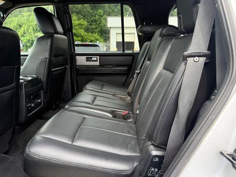 Used 2017 Ford Expedition Limited AWD/4WD image 21