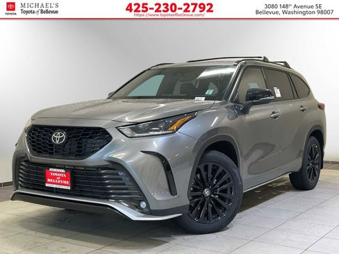 New 2026 Toyota Highlander XSE image 1