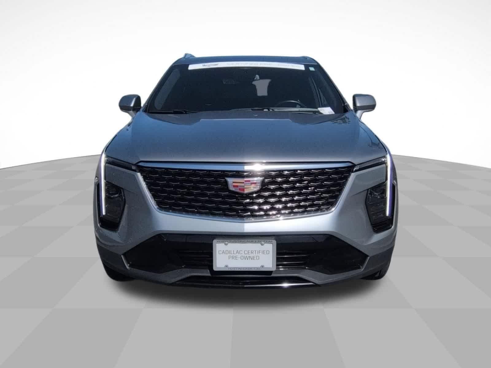 Certified 2025 Cadillac XT4 Premium Luxury FWD image 2
