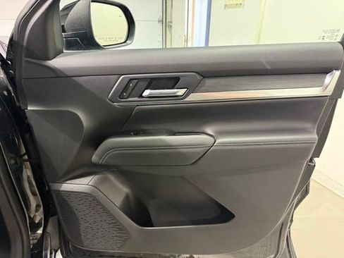 Certified 2025 GMC Terrain Elevation AWD/4WD image 25