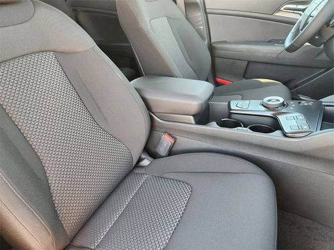 New 2026 Kia Sportage S image 9