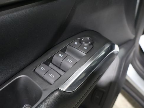 Used 2024 Chevrolet Traverse LT image 14