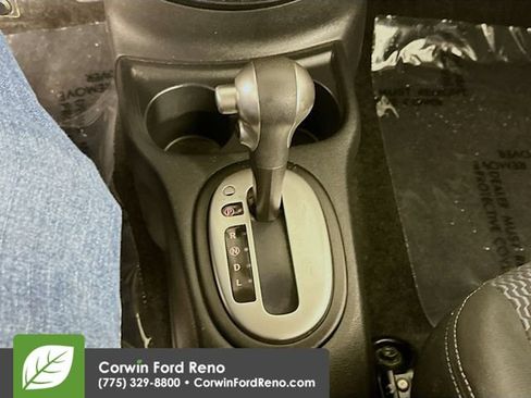 Used 2016 Nissan Versa Note SV FWD image 16