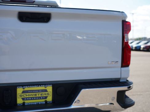 Used 2022 Chevrolet Silverado 2500 LTZ w/ Safety Package AWD/4WD image 9
