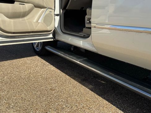 Used 2015 Cadillac Escalade ESV Premium image 13