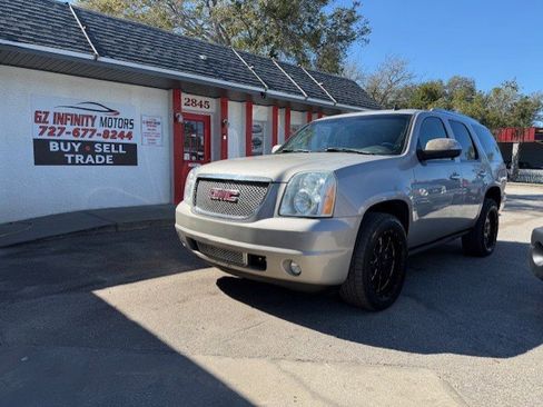 Used 2008 GMC Yukon Denali image 2