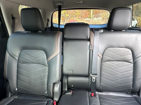 Used 2025 Nissan Pathfinder Platinum w/ Cargo Package AWD/4WD image 41