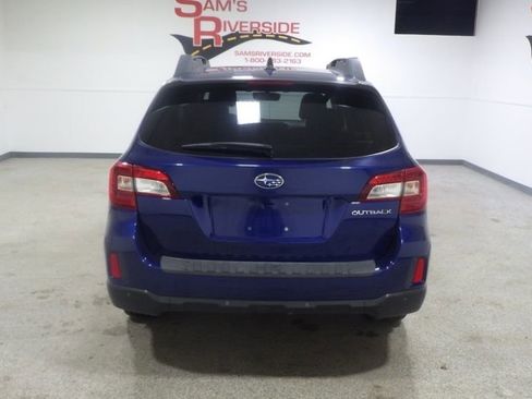 Used 2017 Subaru Outback 2.5i Limited image 3