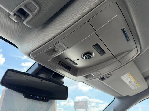 Used 2017 GMC Yukon SLT image 22