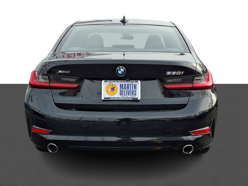 Used 2021 BMW 330i xDrive Sedan w/ Premium Package image 5