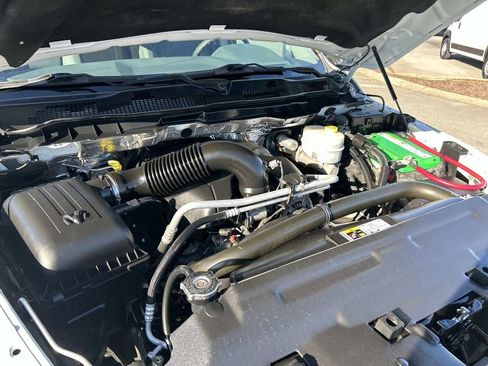 Used 2016 RAM 3500 Tradesman image 18