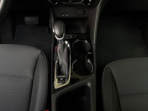 Used 2025 Buick Encore GX Preferred FWD image 13