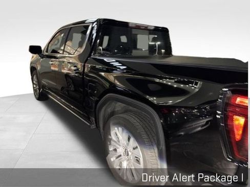 Used 2022 GMC Sierra 1500 Denali w/ Denali Reserve Package image 10