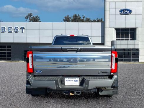 Used 2024 Ford F450 Limited w/ FX4 Off-Road Package AWD/4WD image 5