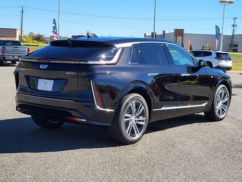 New 2026 Cadillac Lyriq Luxury image 41