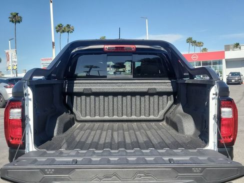 Used 2025 GMC Canyon AT4 w/ Nightfall Edition image 25