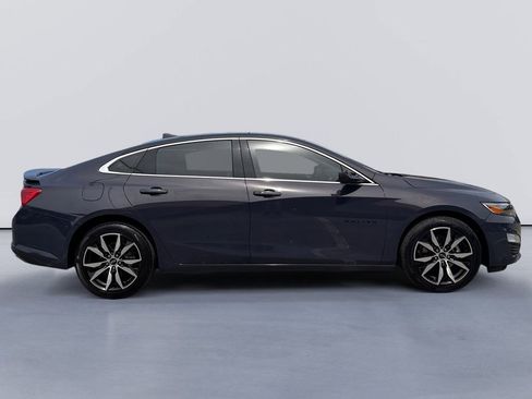 Used 2025 Chevrolet Malibu RS w/ LPO, Floor Liner Package FWD image 2