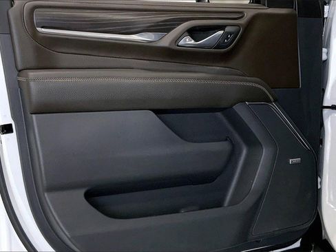 Used 2021 GMC Yukon Denali image 25