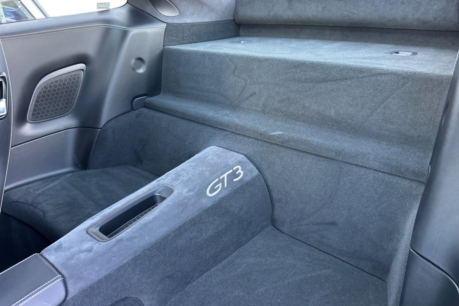 Certified 2016 Porsche 911 GT3 RWD image 13