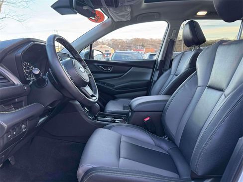 Used 2025 Subaru Ascent Onyx Edition image 13