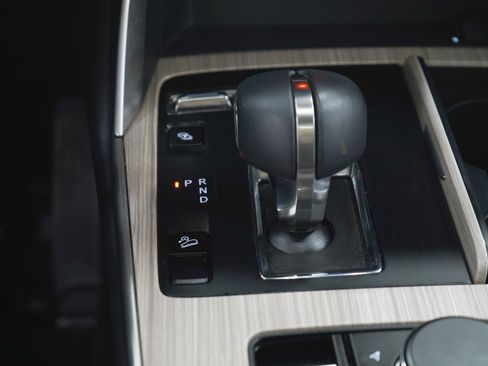 Certified 2024 MAZDA CX-90 Plug-In Hybrid w/ Premium Pkg AWD/4WD image 23
