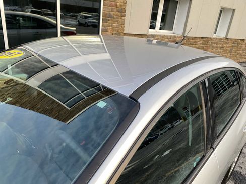 Used 2017 Ford Focus SE image 6